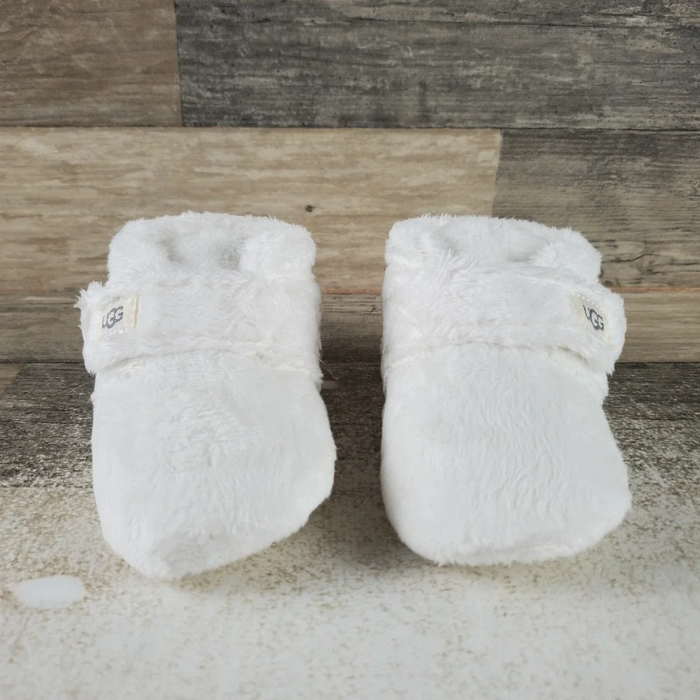 Ugg Bixbee Kids Booties Sz 4 - 5 Vanilla Fleece Hook & Loop Comfort Baby Boots